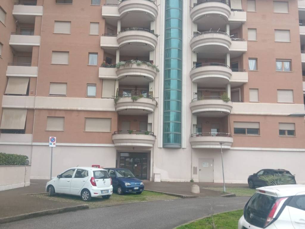 appartamento in vendita a Roma in zona Dragona/Bagnoletto
