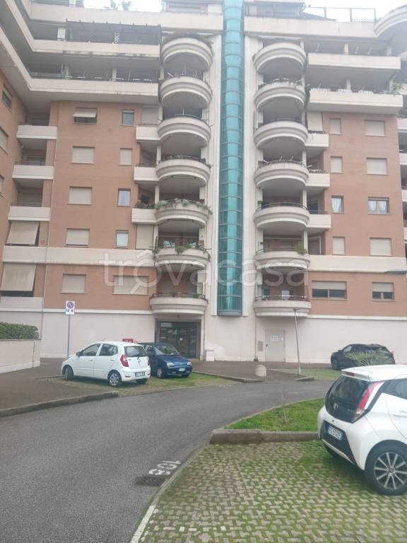 appartamento in vendita a Roma in zona Acilia