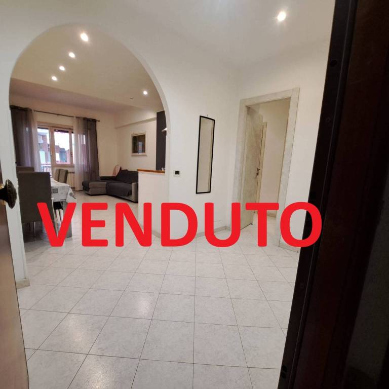 appartamento in vendita a Roma in zona Ostia