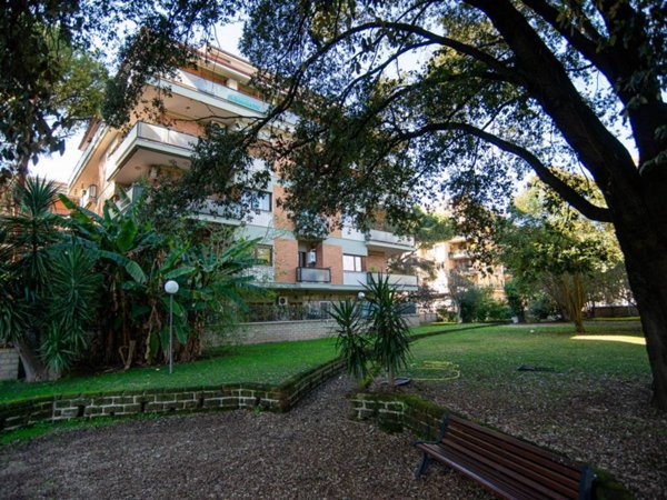 appartamento in vendita a Roma in zona Appio Latino