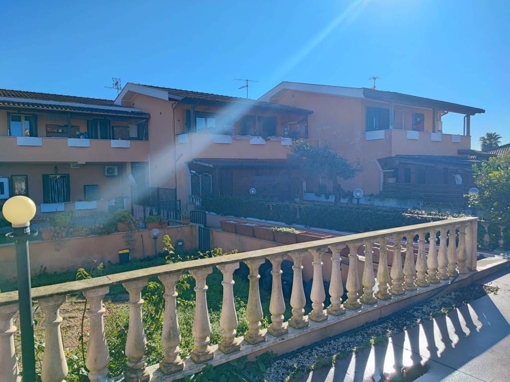 appartamento in vendita a Roma in zona Castel di Leva