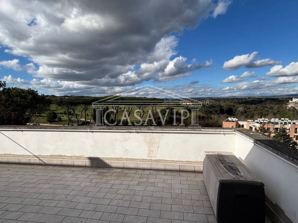 appartamento in vendita a Roma in zona Grottarossa