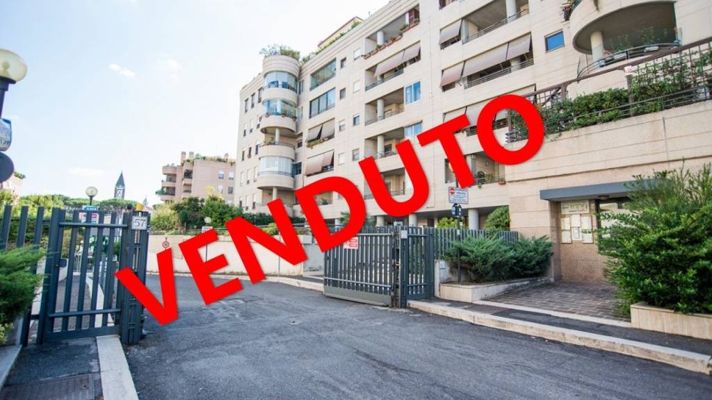 appartamento in vendita a Roma in zona Torrino