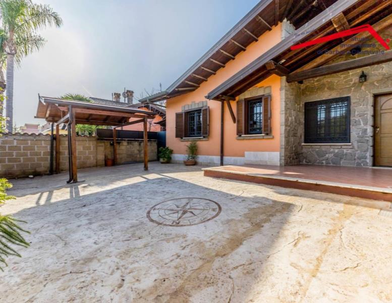 casa indipendente in vendita a Roma in zona Dragona/Bagnoletto