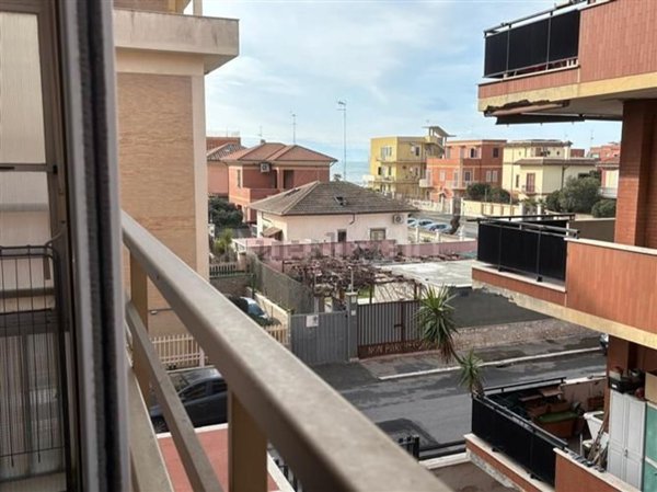 appartamento in vendita a Roma in zona Ostia Antica
