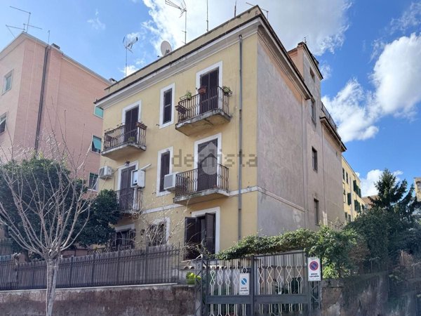 appartamento in vendita a Roma in zona Prenestino-Centocelle