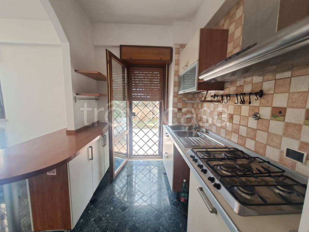 appartamento in vendita a Roma in zona Casal Morena