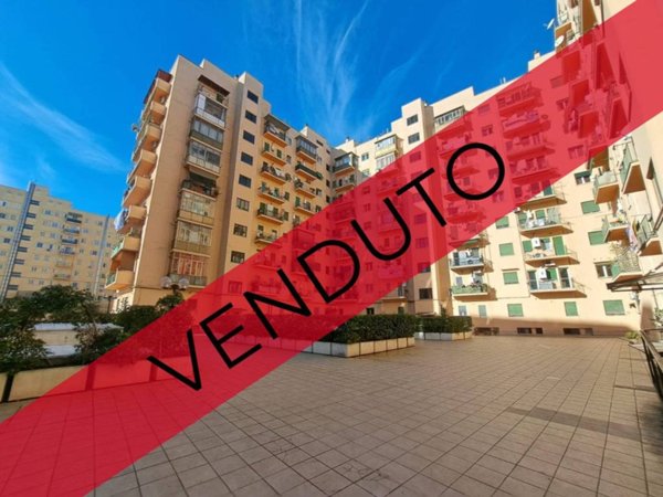 appartamento in vendita a Roma in zona Ostiense