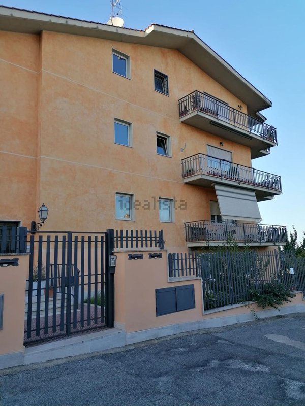 appartamento in vendita a Roma in zona Casal Morena