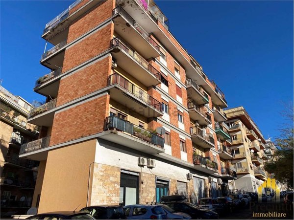 negozio in vendita a Roma in zona Gianicolense