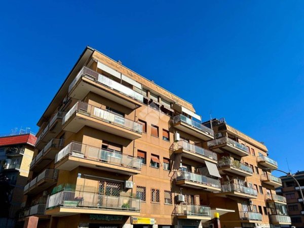appartamento in vendita a Roma in zona Monte Sacro/Talenti