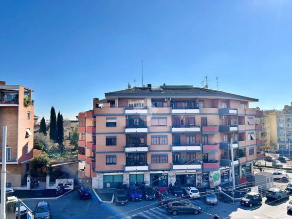 appartamento in vendita a Roma in zona Monte Sacro/Talenti