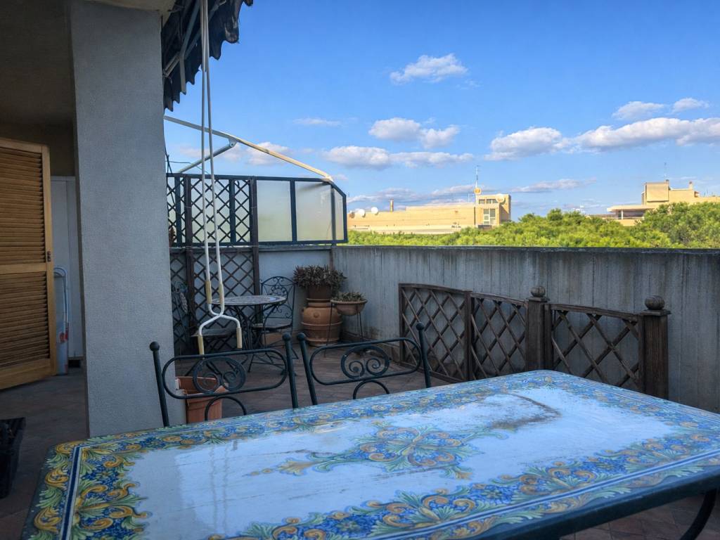 appartamento in vendita a Roma in zona Corviale