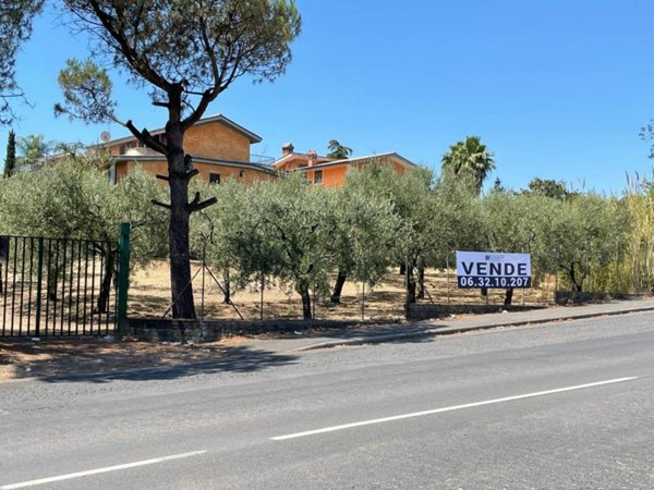 terreno agricolo in vendita a Roma in zona Finocchio