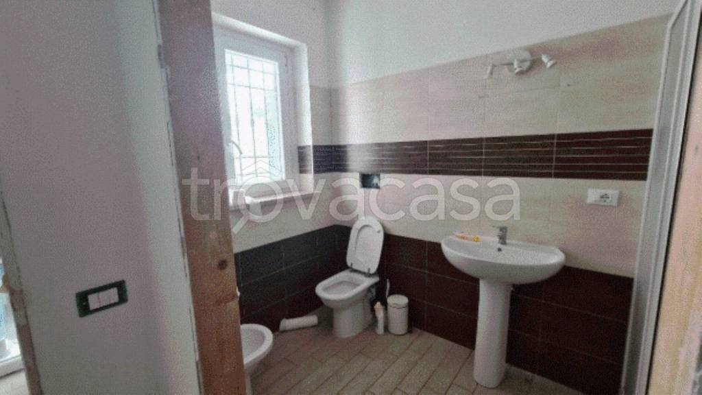 casa indipendente in vendita a Roma in zona Ostia Antica