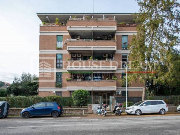 appartamento in vendita a Roma in zona Gianicolense