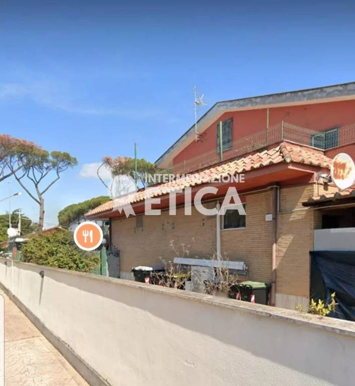 casa indipendente in vendita a Roma in zona Infernetto