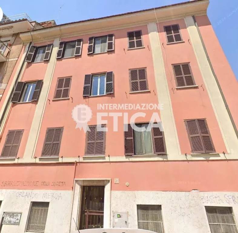 appartamento in vendita a Roma in zona Tuscolano