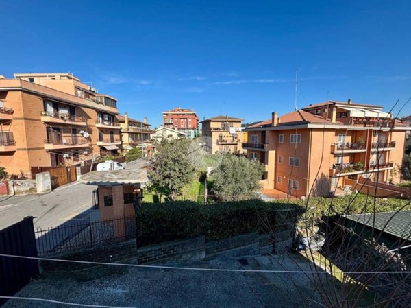appartamento in vendita a Roma in zona Portuense