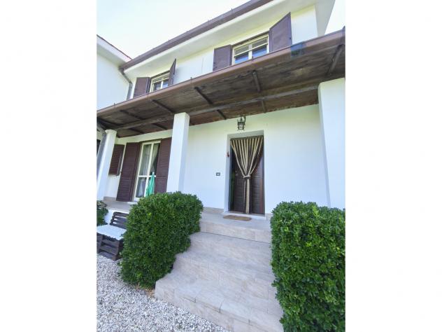 casa indipendente in vendita a Roma in zona Pantan Monastero