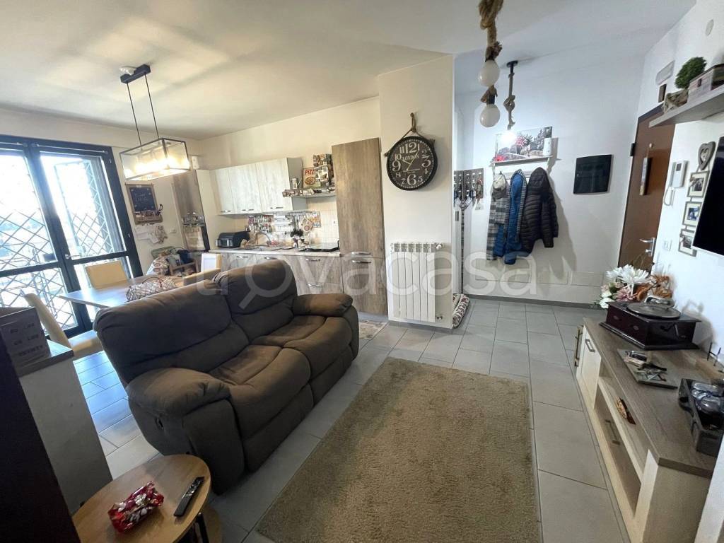 appartamento in vendita a Roma in zona Ponte Mammolo