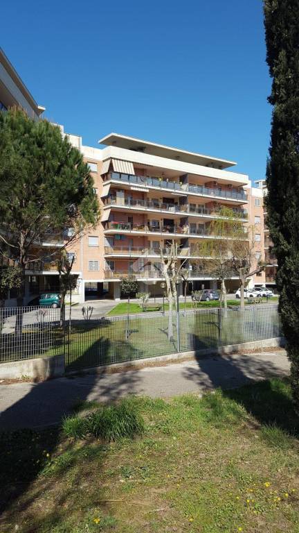 appartamento in vendita a Roma in zona Ponte Mammolo