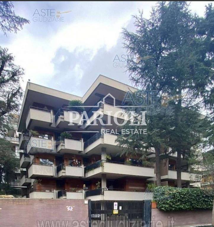 appartamento in vendita a Roma in zona Tor di Quinto