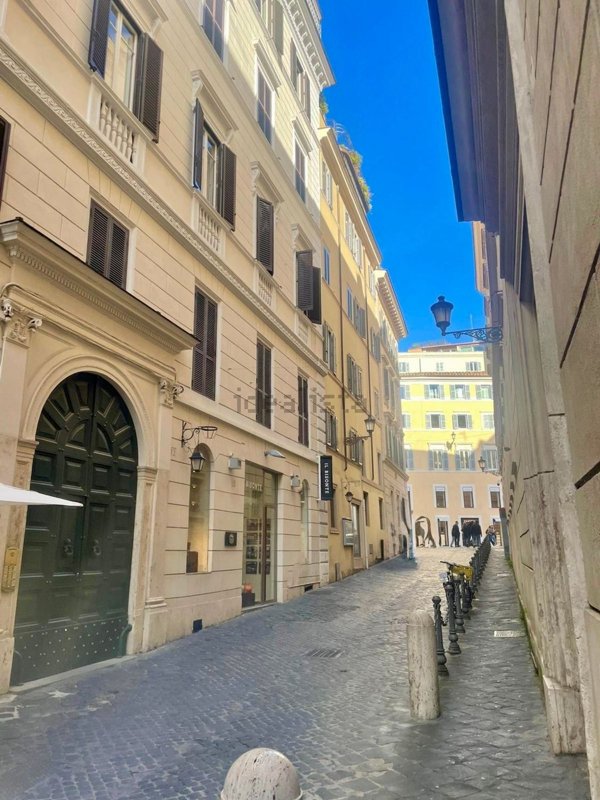 appartamento in vendita a Roma in zona Campo Marzio