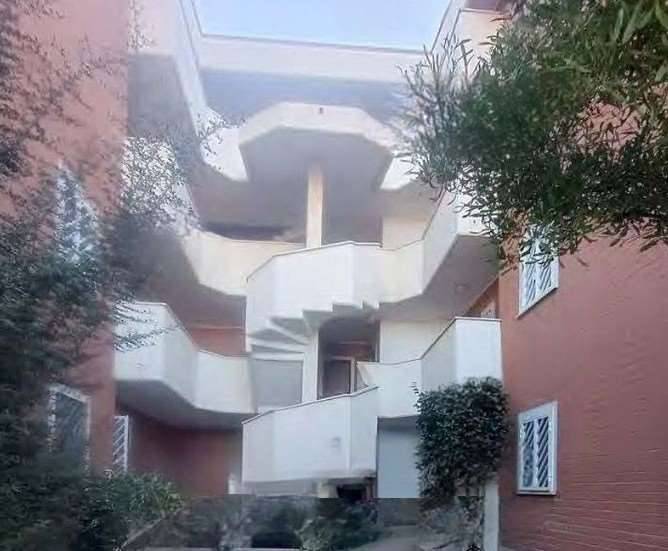 appartamento in vendita a Roma in zona Acilia