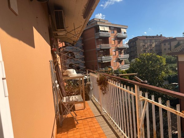 appartamento in vendita a Roma in zona Appio Claudio