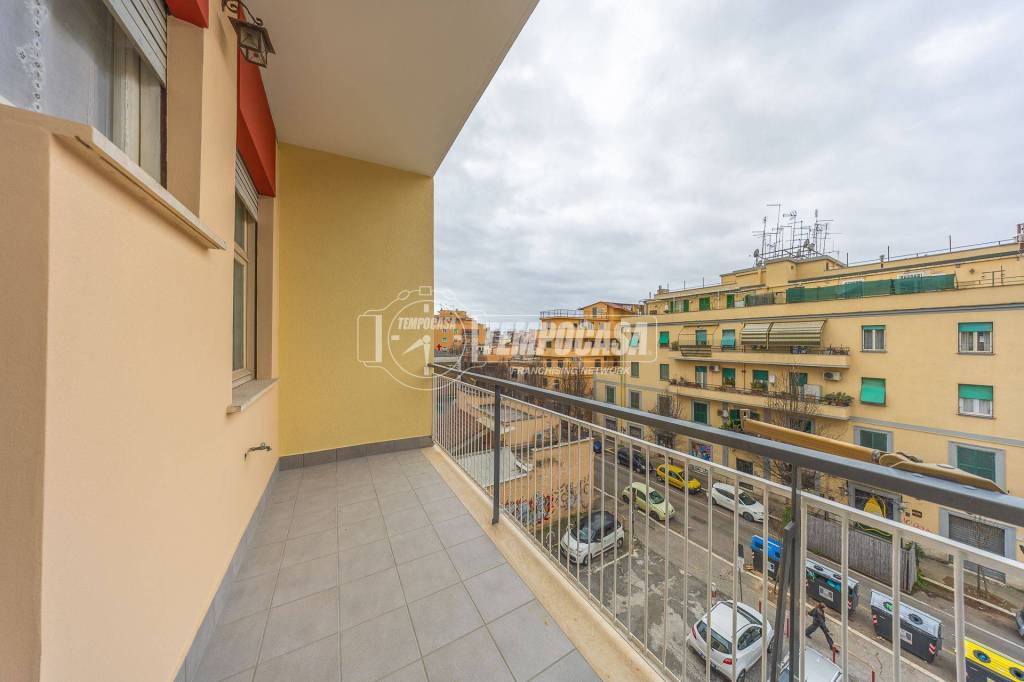 appartamento in vendita a Roma in zona Tuscolano