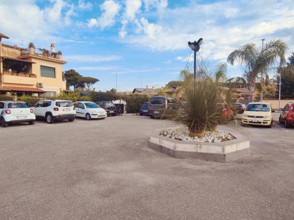 appartamento in vendita a Roma in zona Infernetto