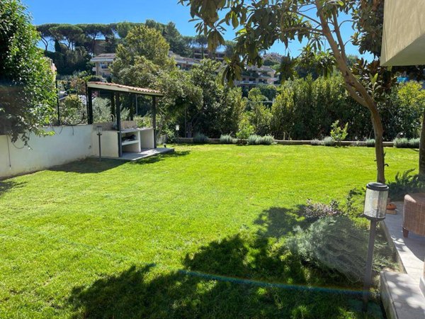 casa indipendente in vendita a Roma in zona Della Vittoria