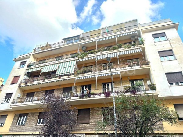 appartamento in vendita a Roma in zona Gianicolense