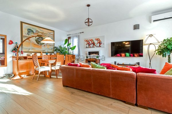 casa indipendente in vendita a Roma in zona Infernetto