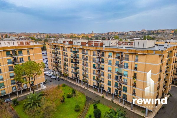 appartamento in vendita a Roma in zona Portuense