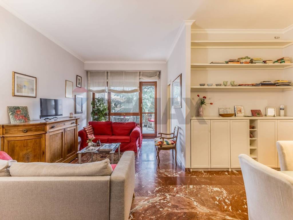 appartamento in vendita a Roma in zona Tomba di Nerone