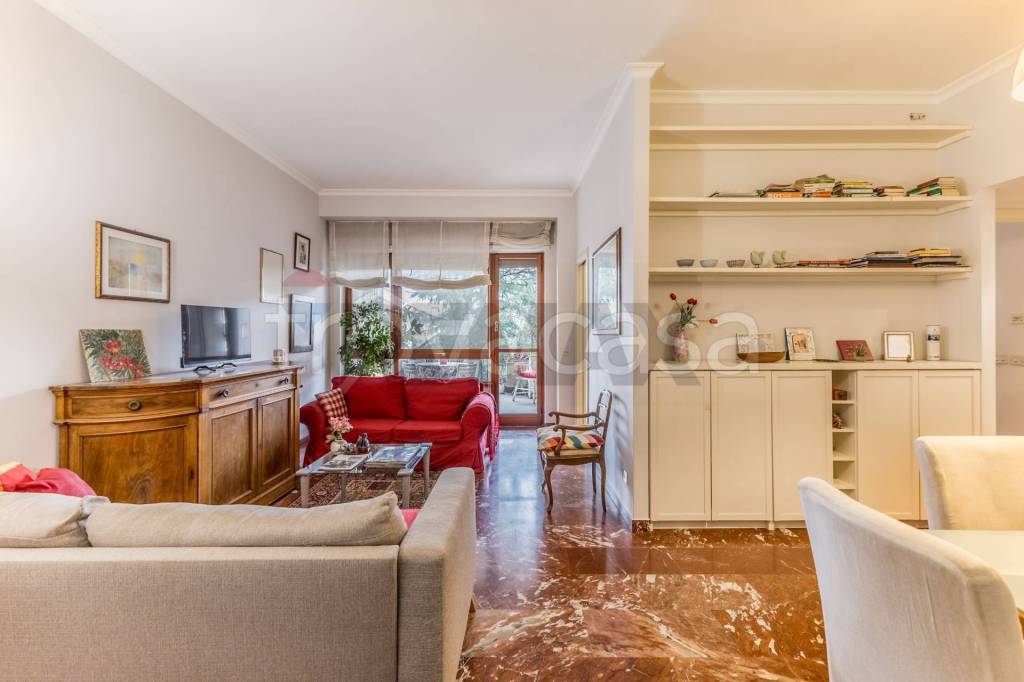 appartamento in vendita a Roma in zona Tomba di Nerone