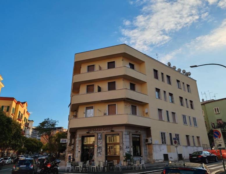 appartamento in vendita a Roma in zona Ostiense