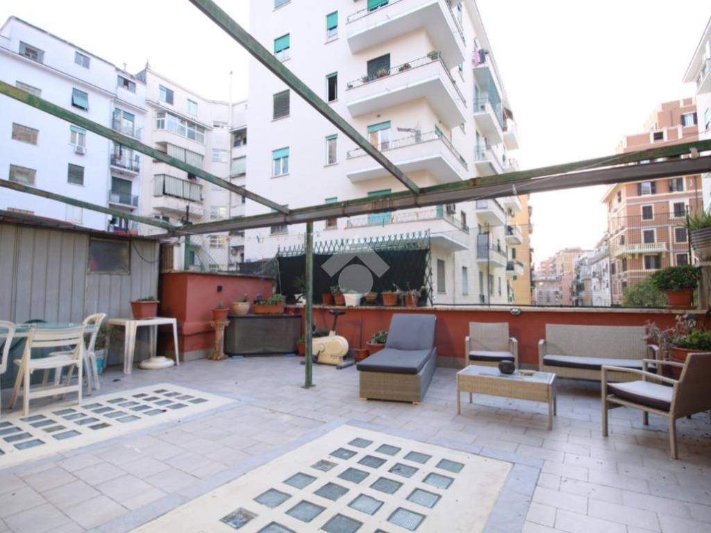 appartamento in vendita a Roma in zona Prenestino-Labicano