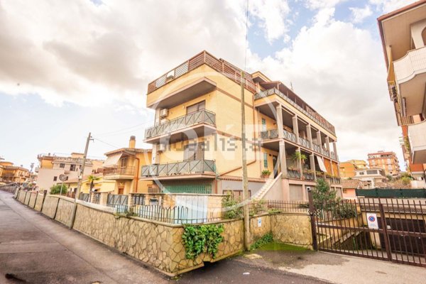 appartamento in vendita a Roma in zona Gianicolense