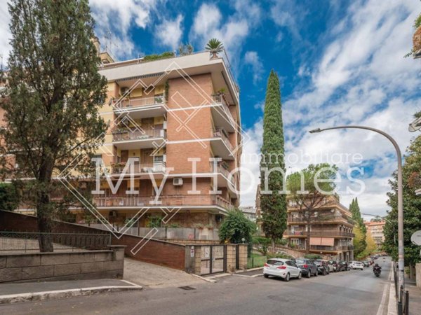 appartamento in vendita a Roma in zona Portuense