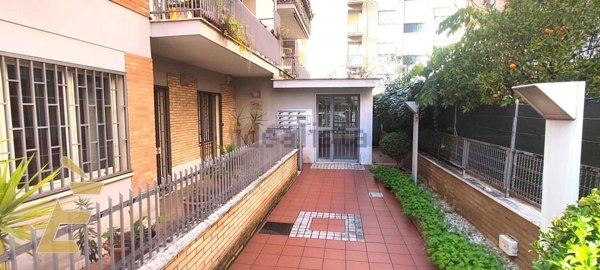 appartamento in vendita a Roma in zona Appio Claudio