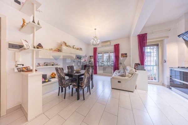 appartamento in vendita a Roma in zona Portuense