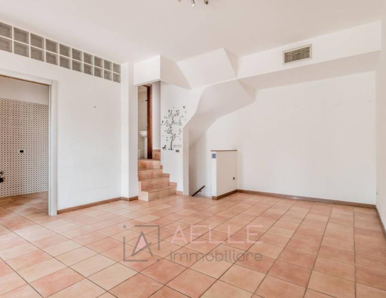 casa indipendente in vendita a Roma in zona Infernetto