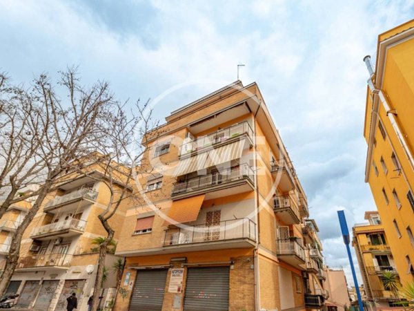 appartamento in vendita a Roma in zona Prenestino-Centocelle
