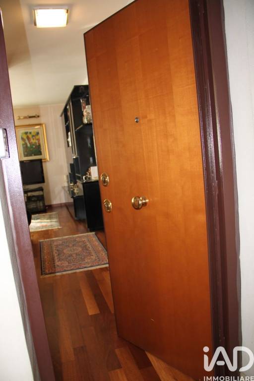 appartamento in vendita a Roma in zona Ostiense