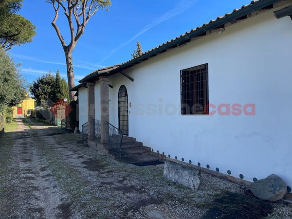 casa indipendente in vendita a Roma in zona Tor Vergata/Torrenova