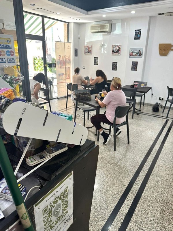 negozio in vendita a Roma in zona Prenestino-Centocelle