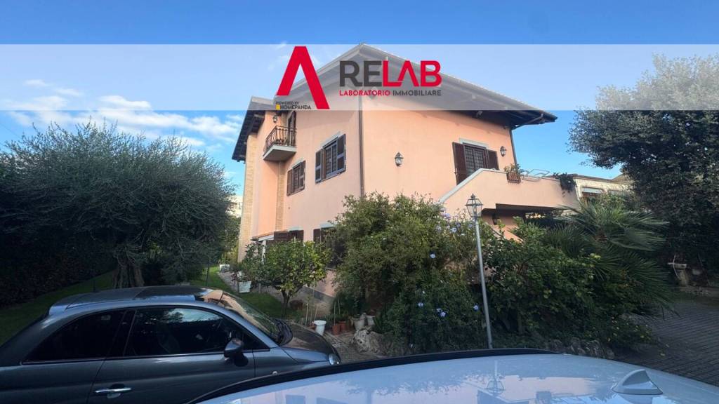 casa indipendente in vendita a Roma in zona Casalotti